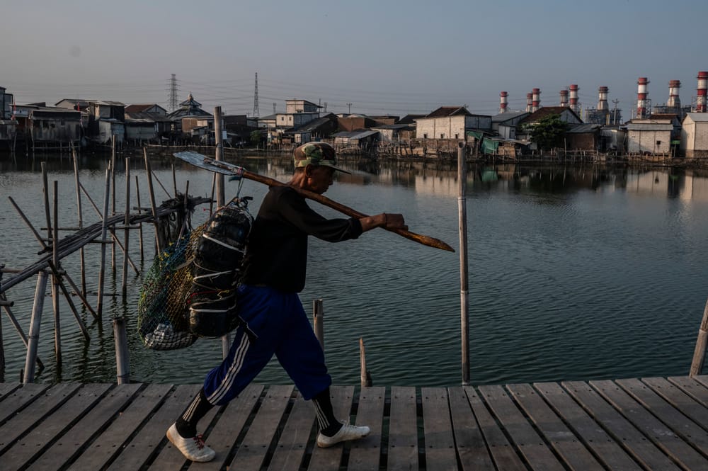 Memahami Paradoks Pola Kemiskinan, Turun di Desa tapi Naik di Kota