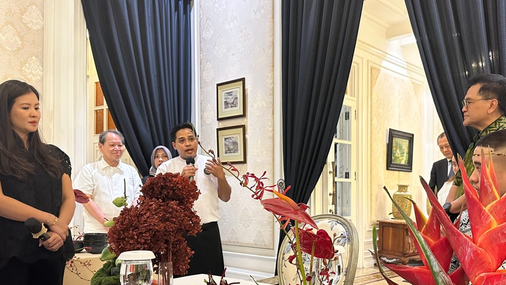 Memanjakan Lidah,  Mengeratkan Dua Bangsa