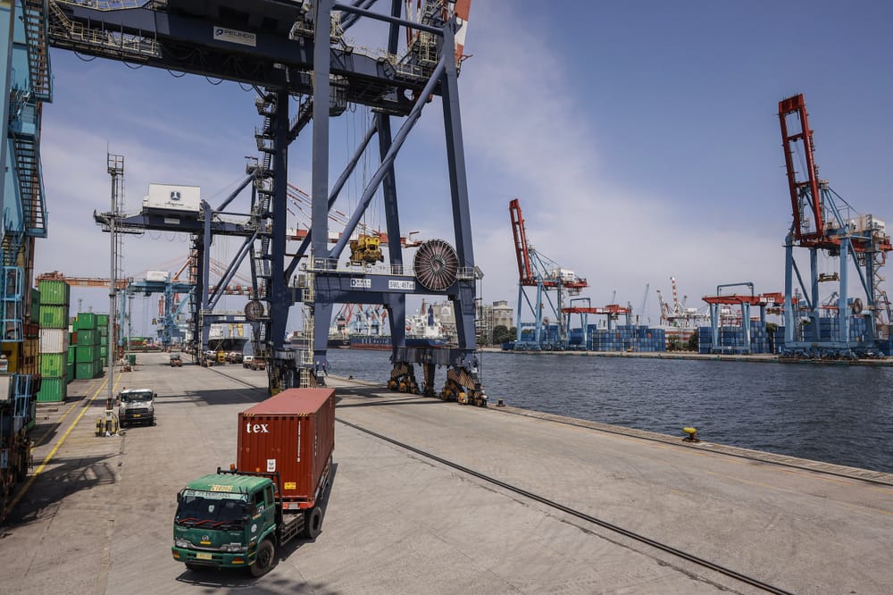 DHE Wajib Disimpan di Bank Nasional, Berikut Respons Para Eksportir