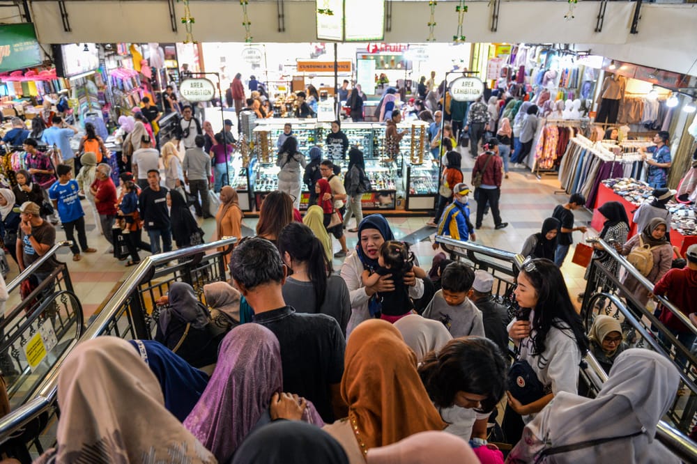 Ringkasan Eksekutif: Penuhi Komitmen, Selamatkan Perekonomian