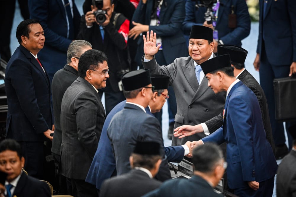 Prabowo Wajibkan Barang Subsidi Lewat Kopdes Merah Putih