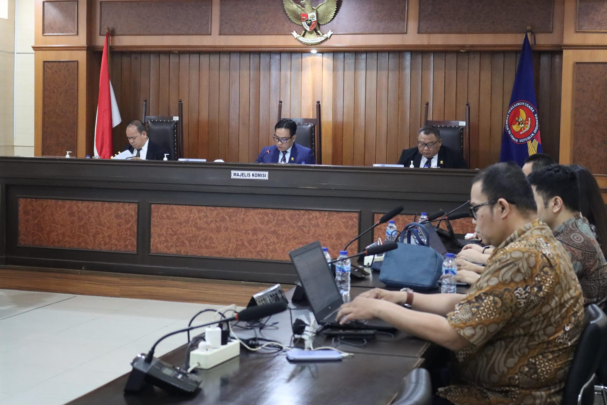 KPPU Denda Pemasok EMU Kereta Cepat Rp4 Miliar