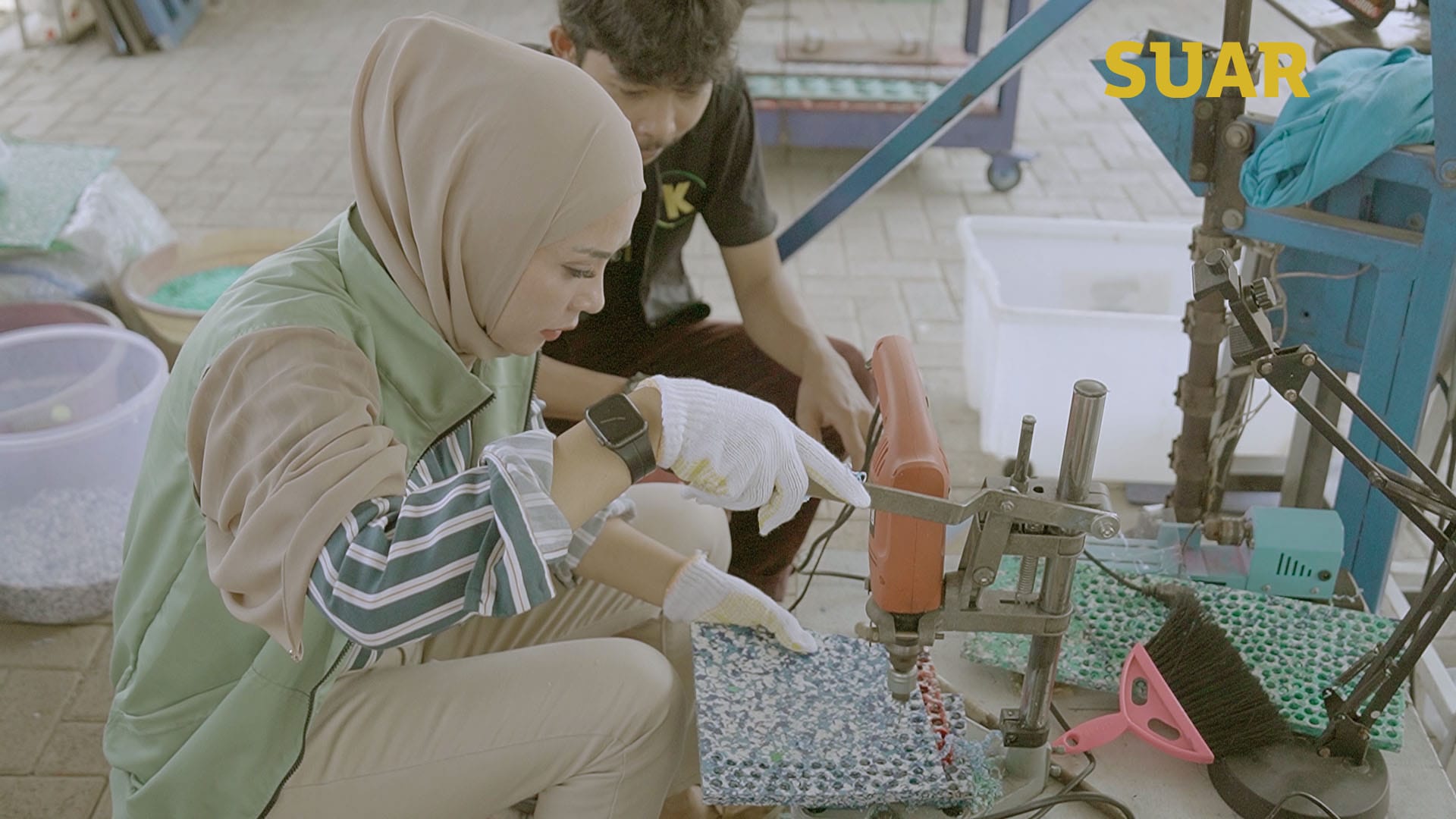 Dari Hobi Traveling Melahirkan Bank Sampah