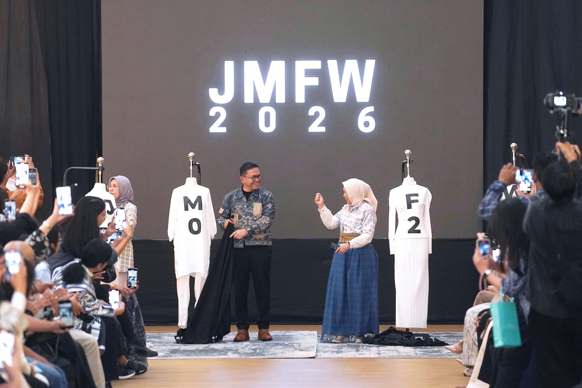 Memantapkan Kiblat Fashion Muslim Dunia lewat Panggung JMFW