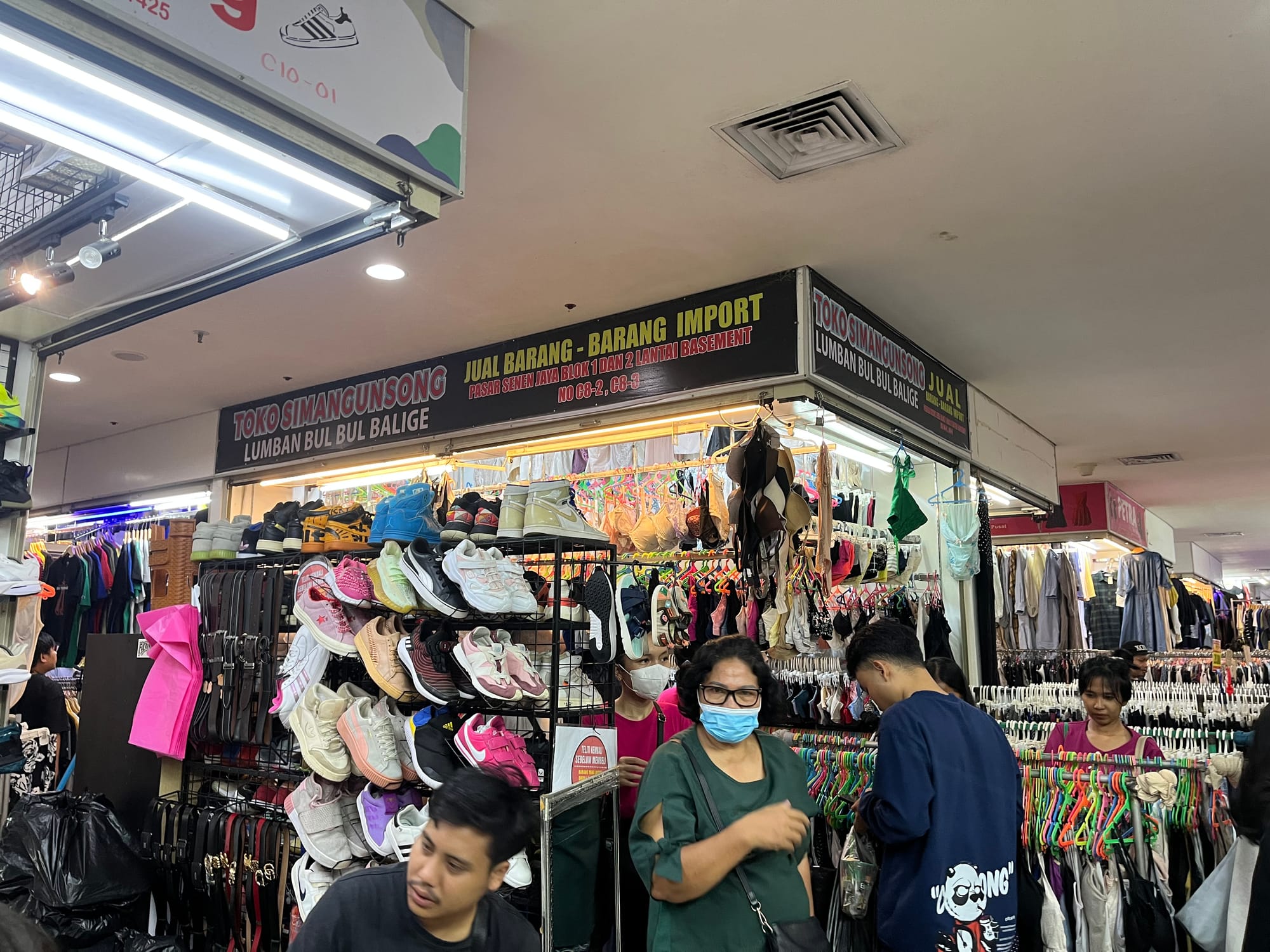 Purbaya's Illegal Used Clothes Eradication and Textile Industry Revival