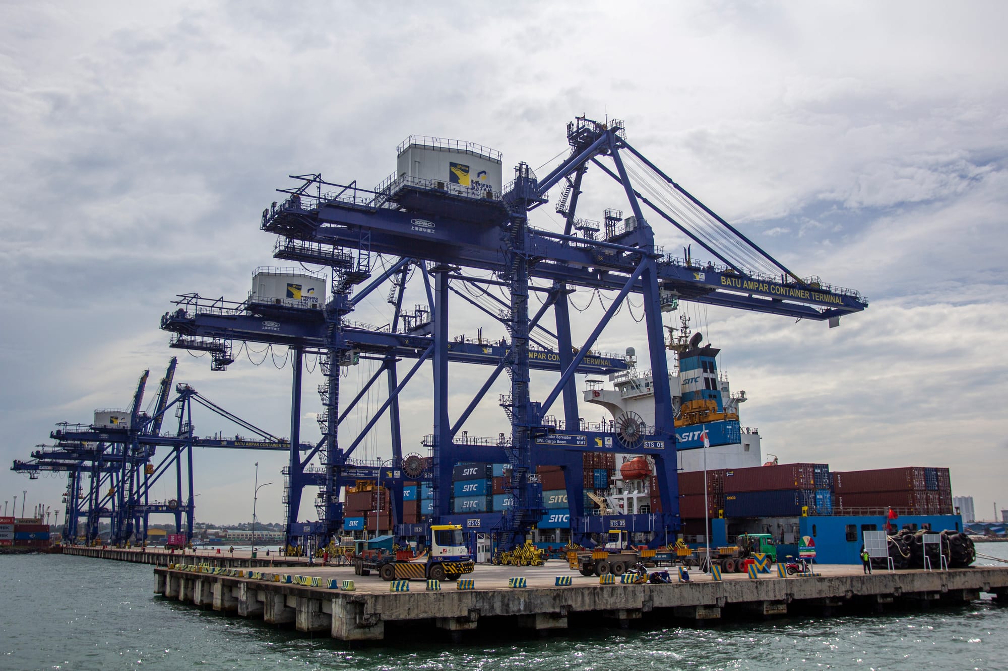 Gudang Digital Hingga Relokasi Jadi Solusi Efisiensi Logistik Nasional