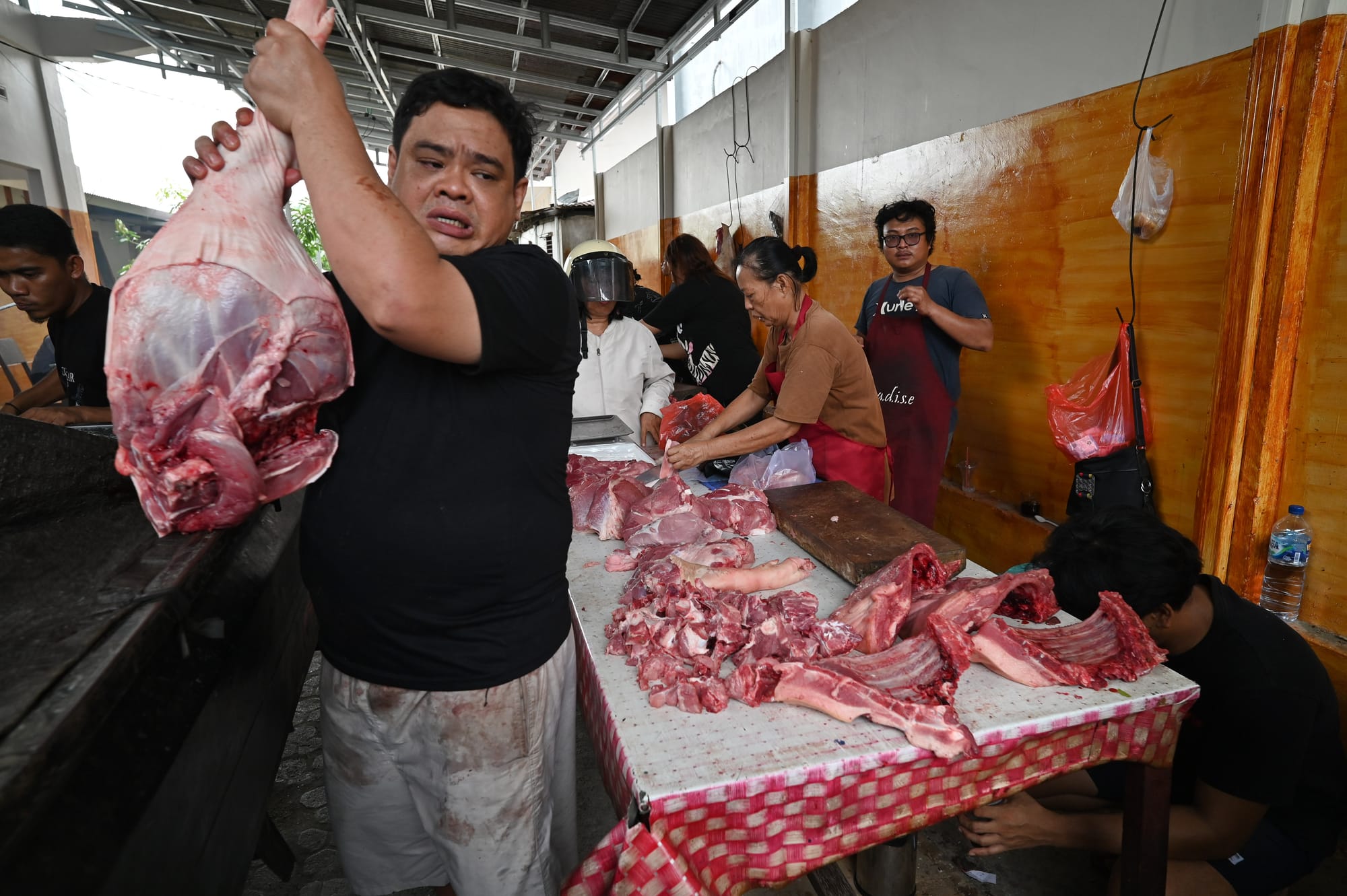 New Year, Availability and Prices of Staple Foods Under Control, Only Chili Prices Rise