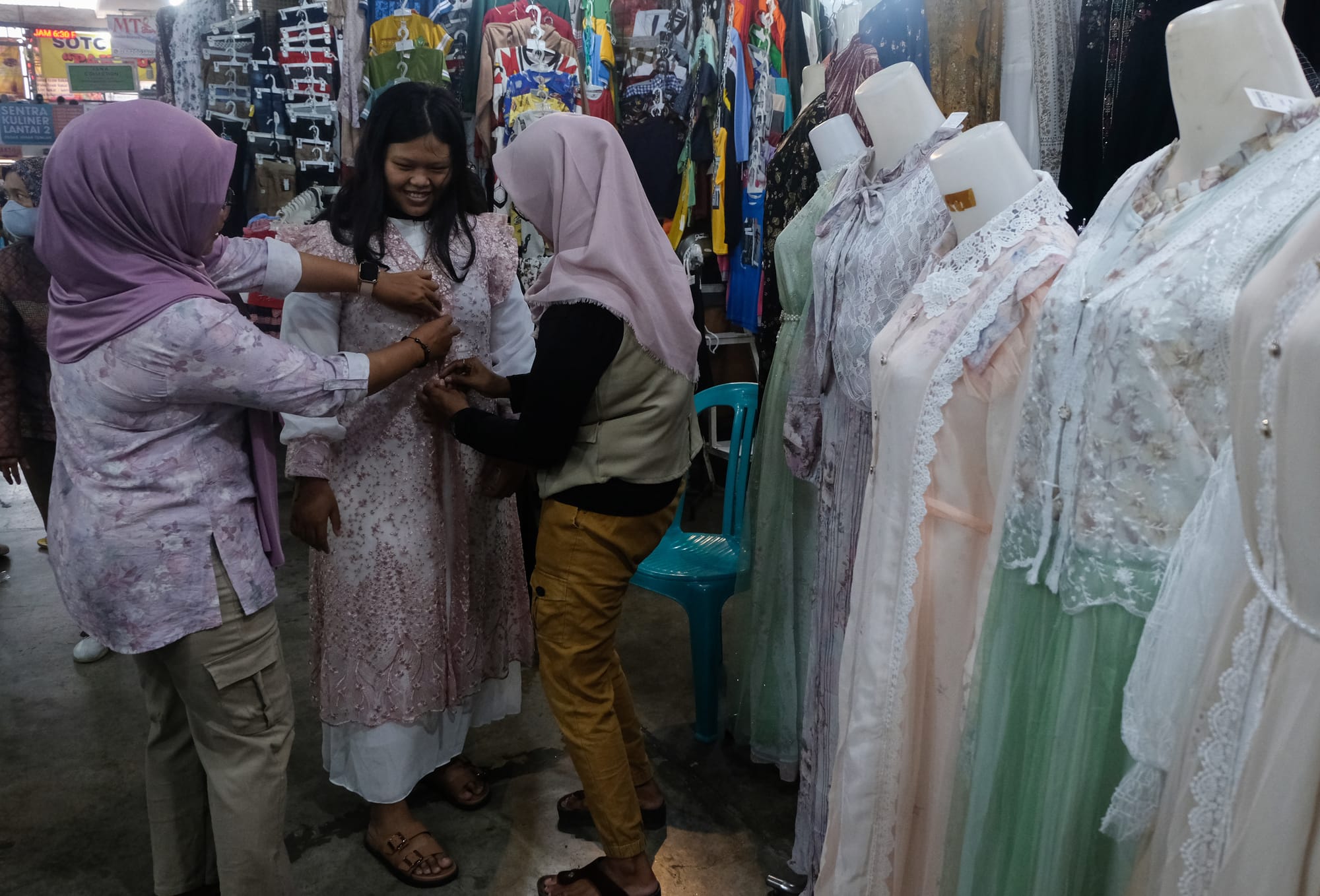 Menuju Pusat Halal Dunia 2029, Indonesia Kejar Ketertinggalan 50 Tahun