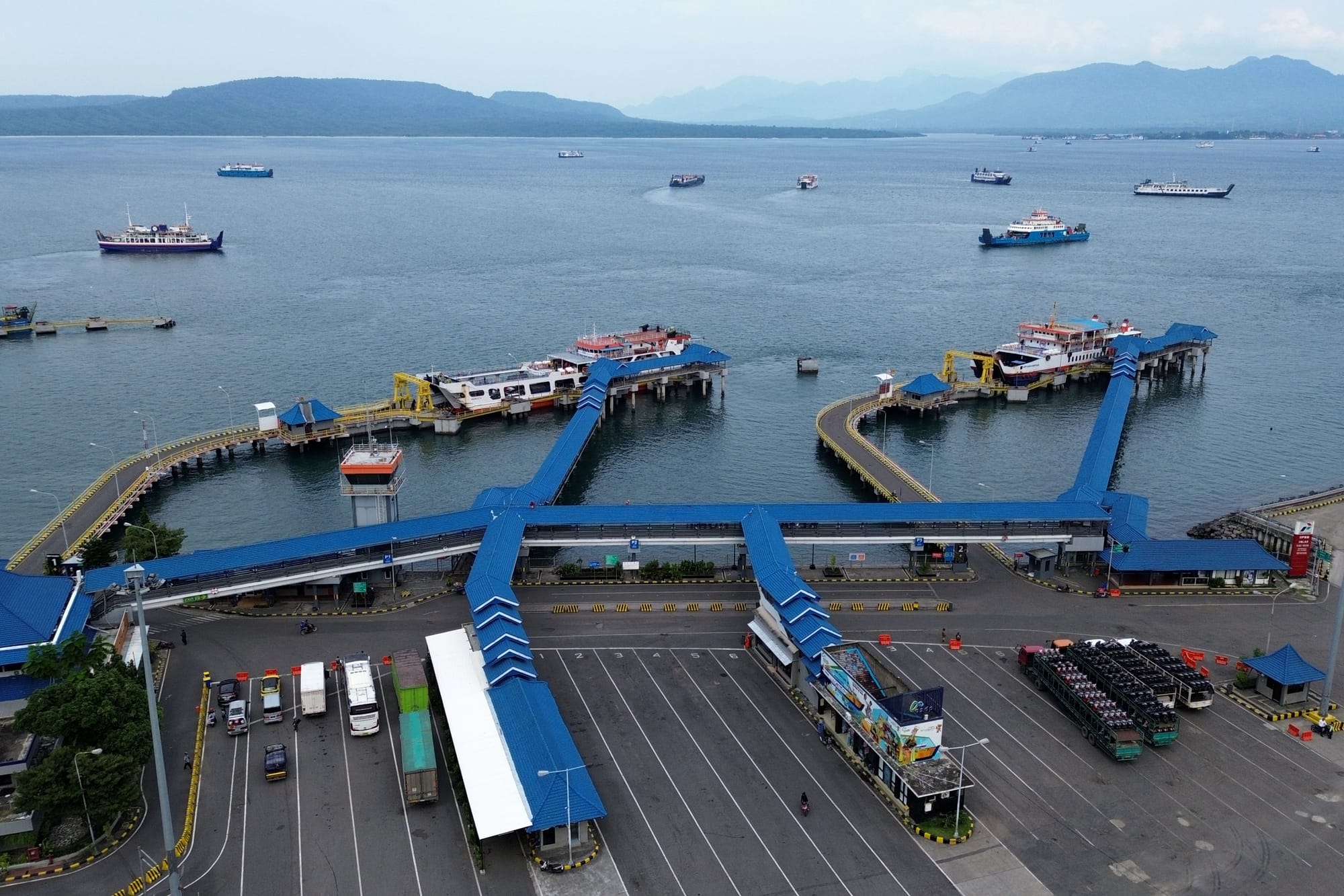 Eksportir Pilih Cari Jalan Lain Imbas Penutupan Hormuz