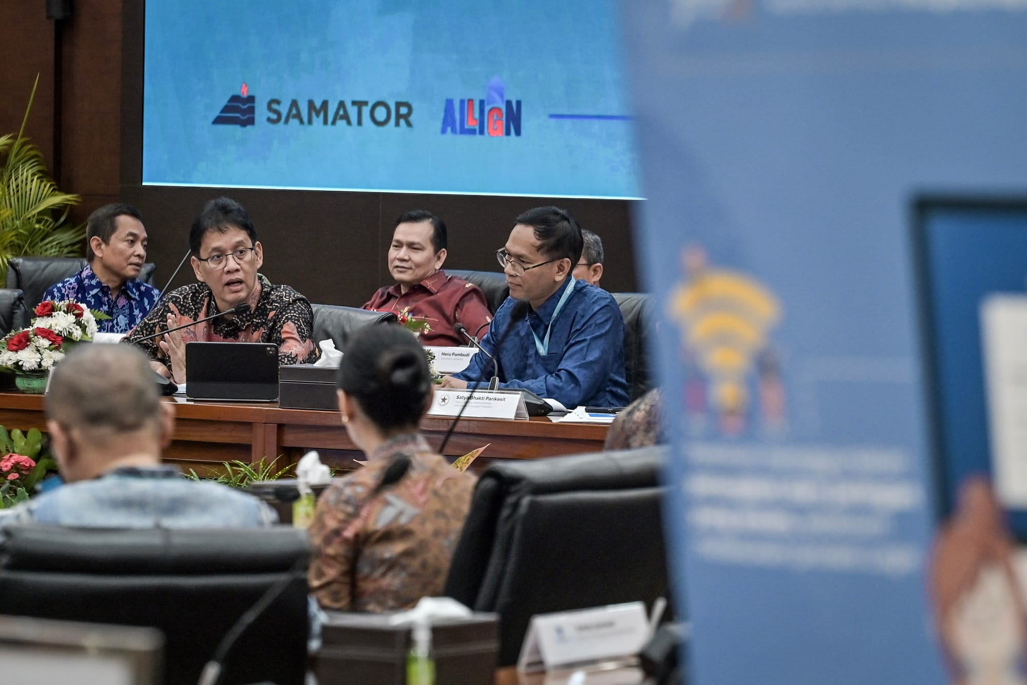 Jalan Panjang Mengurai Benang Kusut Perizinan