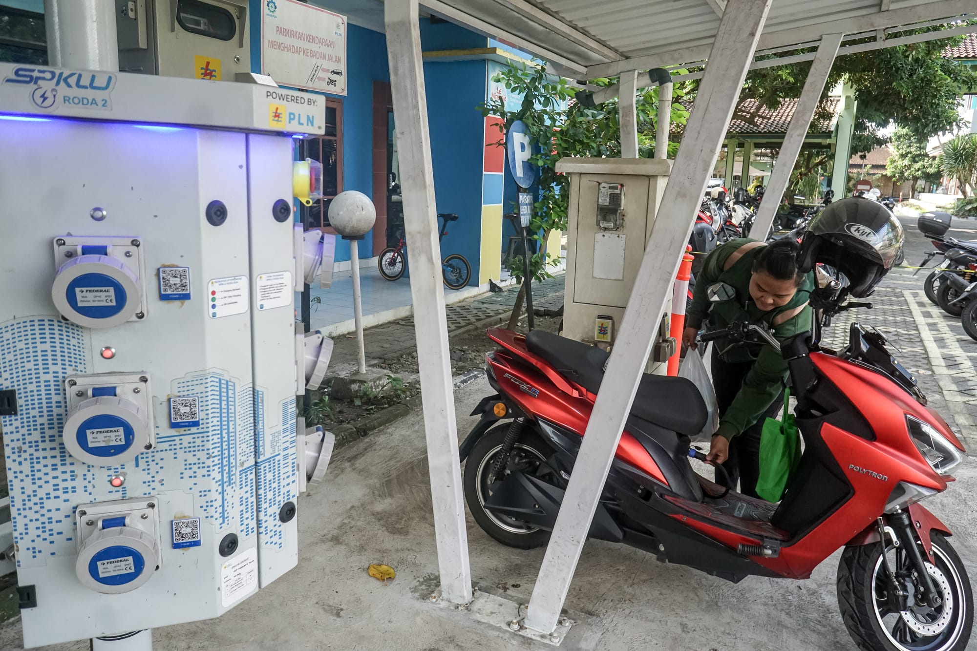 Industri Motor Listrik Harap Aturan Pusat dan Daerah Selaras Terkait Insentif Pajak
