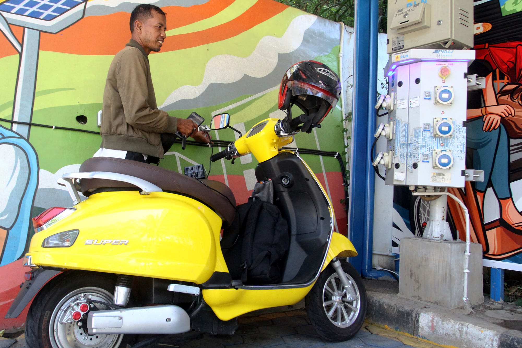 Harga BBM Melejit, Pamor Kendaraan Listrik Ikut Nge-Hits