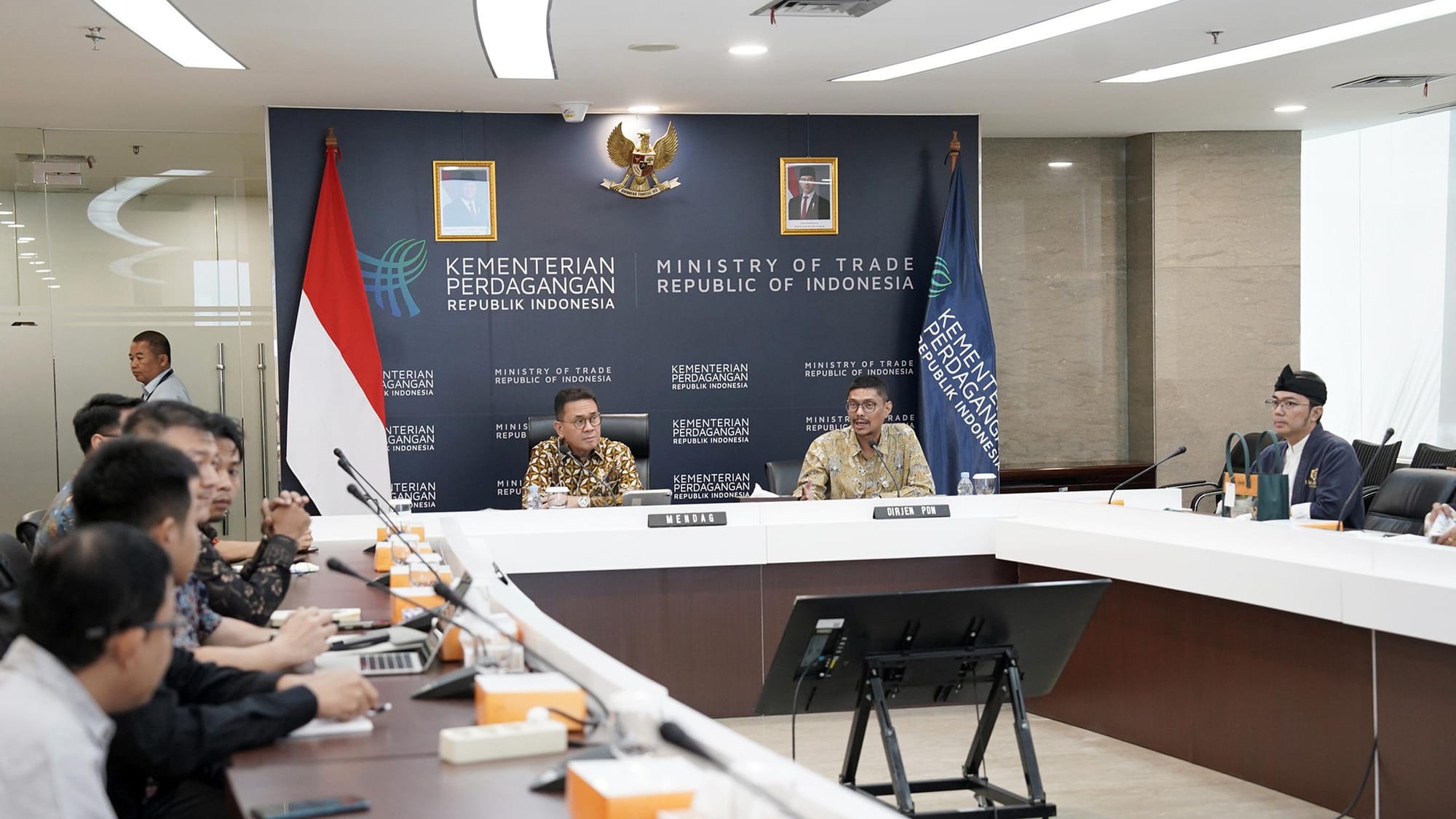 Merombak Aturan Main Perdagangan Digital