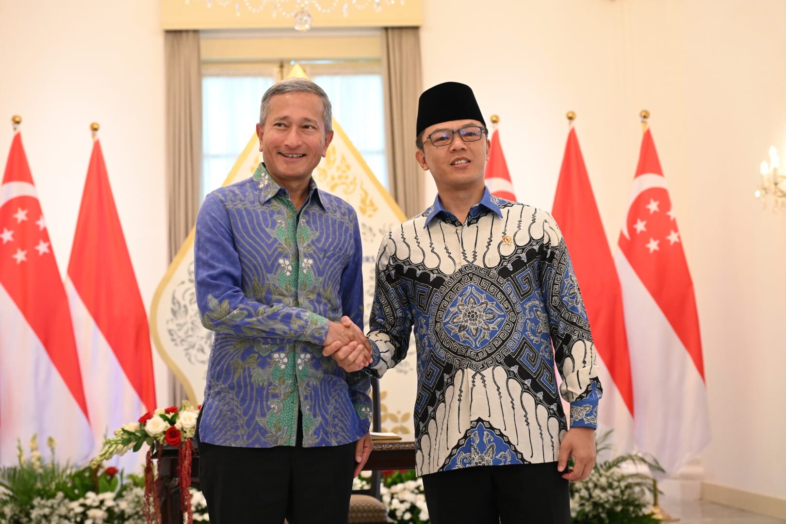 Indonesia - Singapura Perkuat Kerja Sama Berbagi Listrik hingga BBM