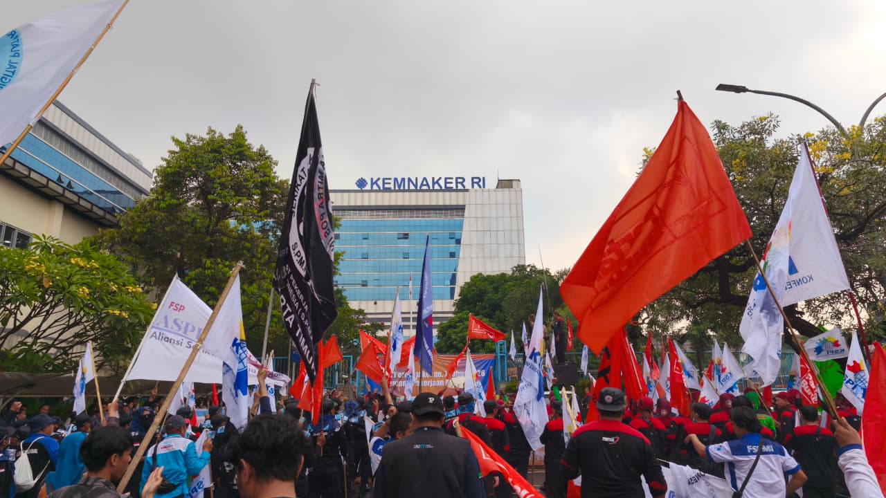 Buruh Desak Pemerintah Revisi Skema Outsourcing, Ini Komentar Pengusaha