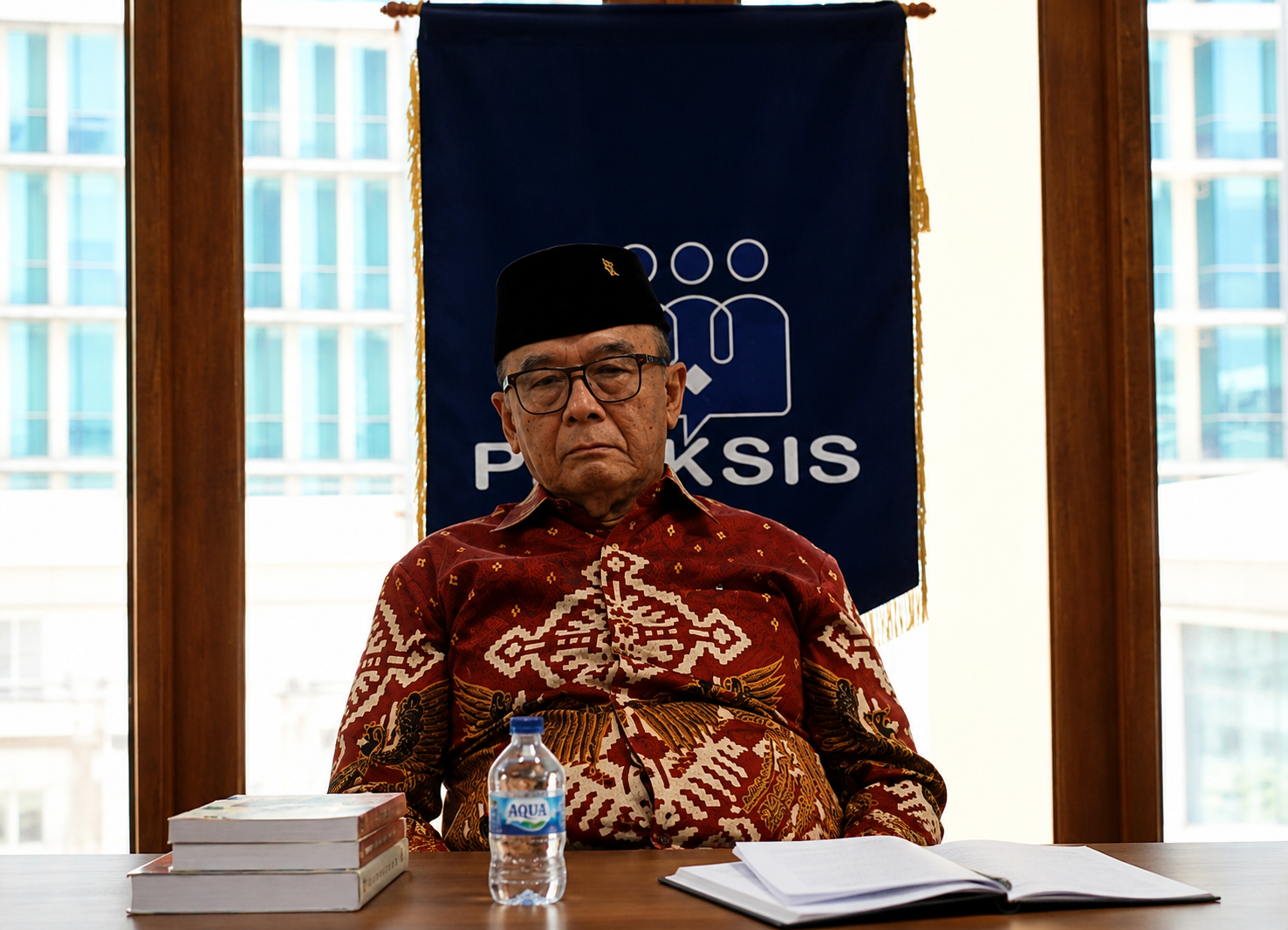 Kisah Sidarto Danusubroto Temani Bung Karno di Pengasingan