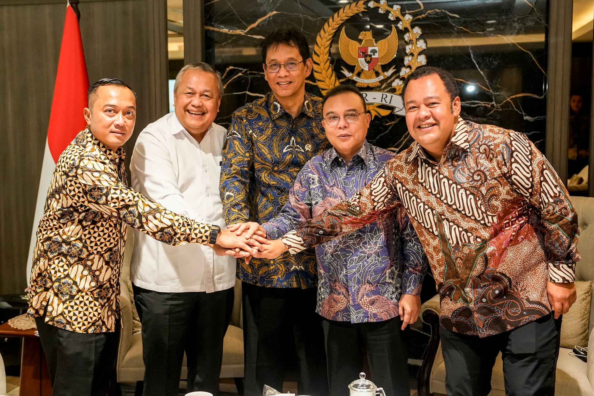 Dipertemukan oleh DPR, BI-Menkeu Sampaikan 2 Cara Stabilisasi Nilai Tukar Rupiah