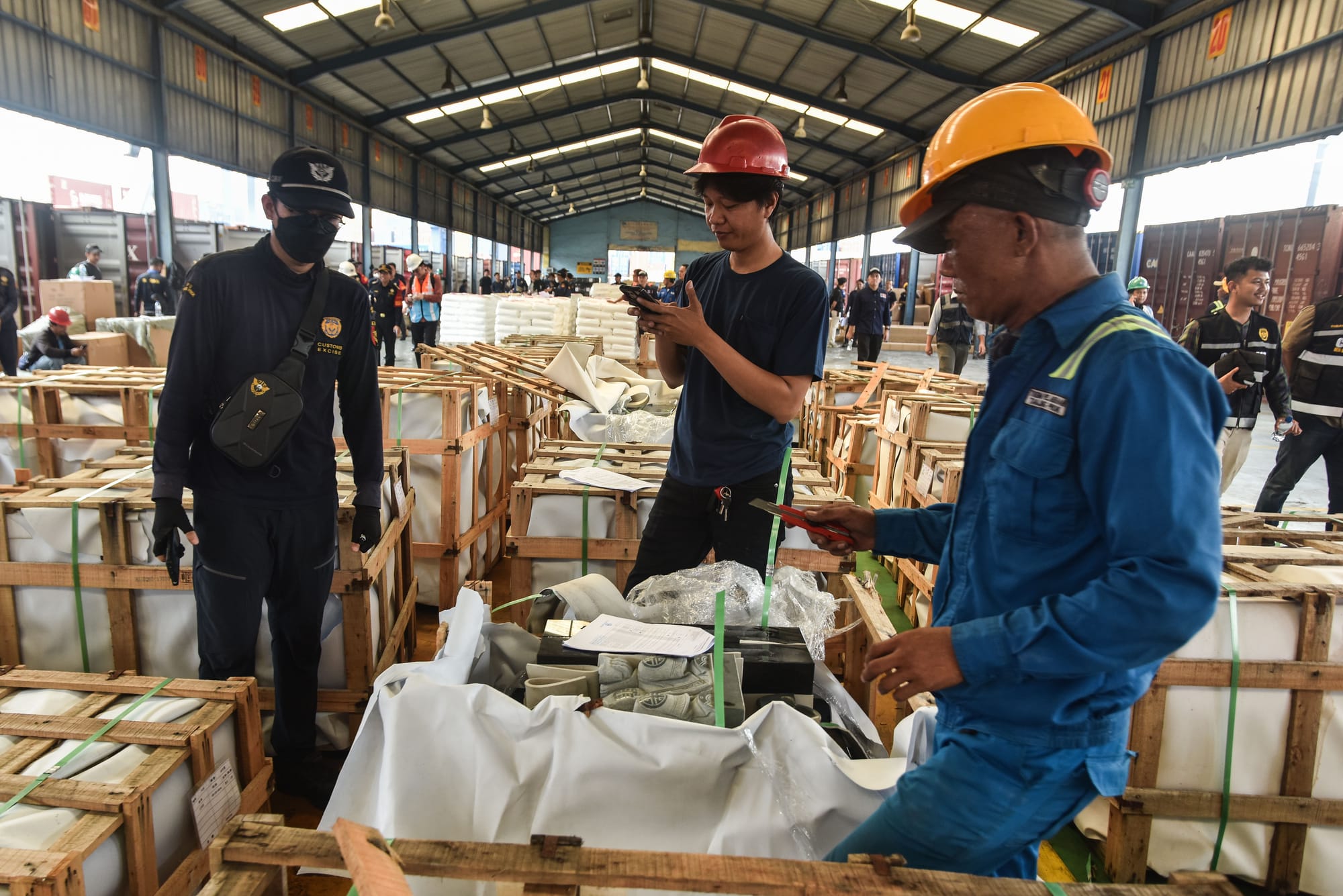 Tekan Biaya Nasional, Sembilan BUMN Logistik Bersatu