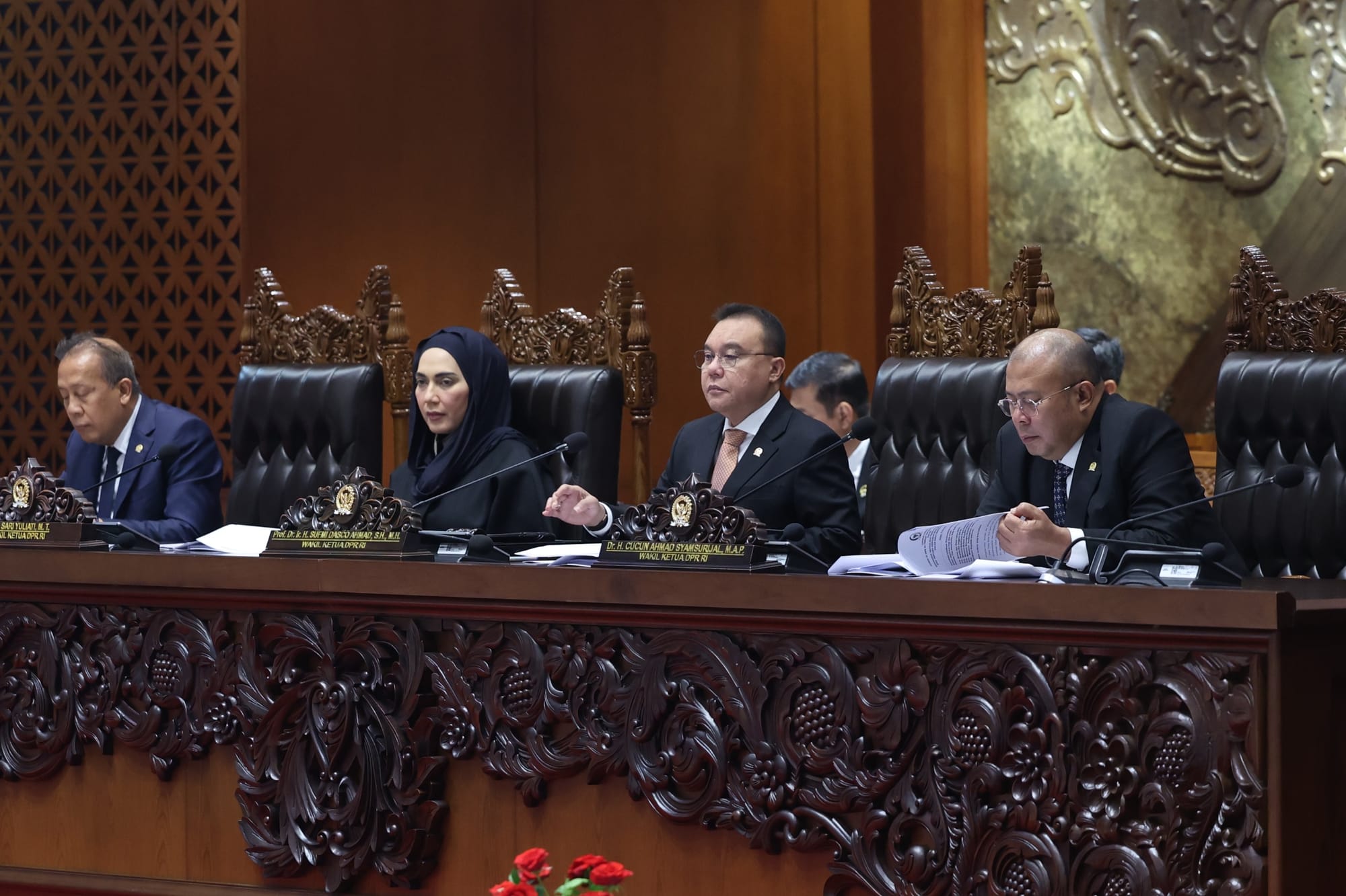 DPR Sahkan Revisi UU Polri, Dorong Stabilitas Iklim Investasi