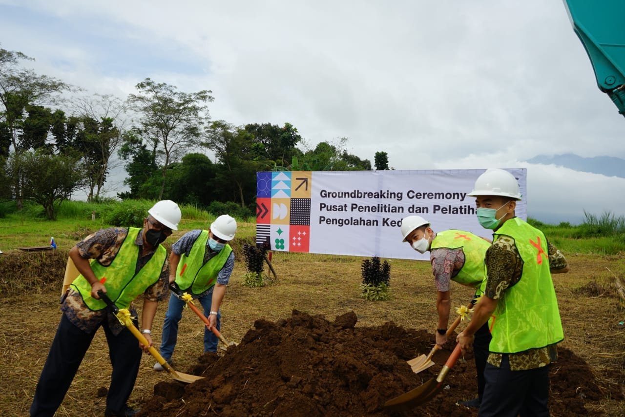Dorong Swasembada Kedelai, Kementan Riset Benih, FKS Group Bangun Tempe Park