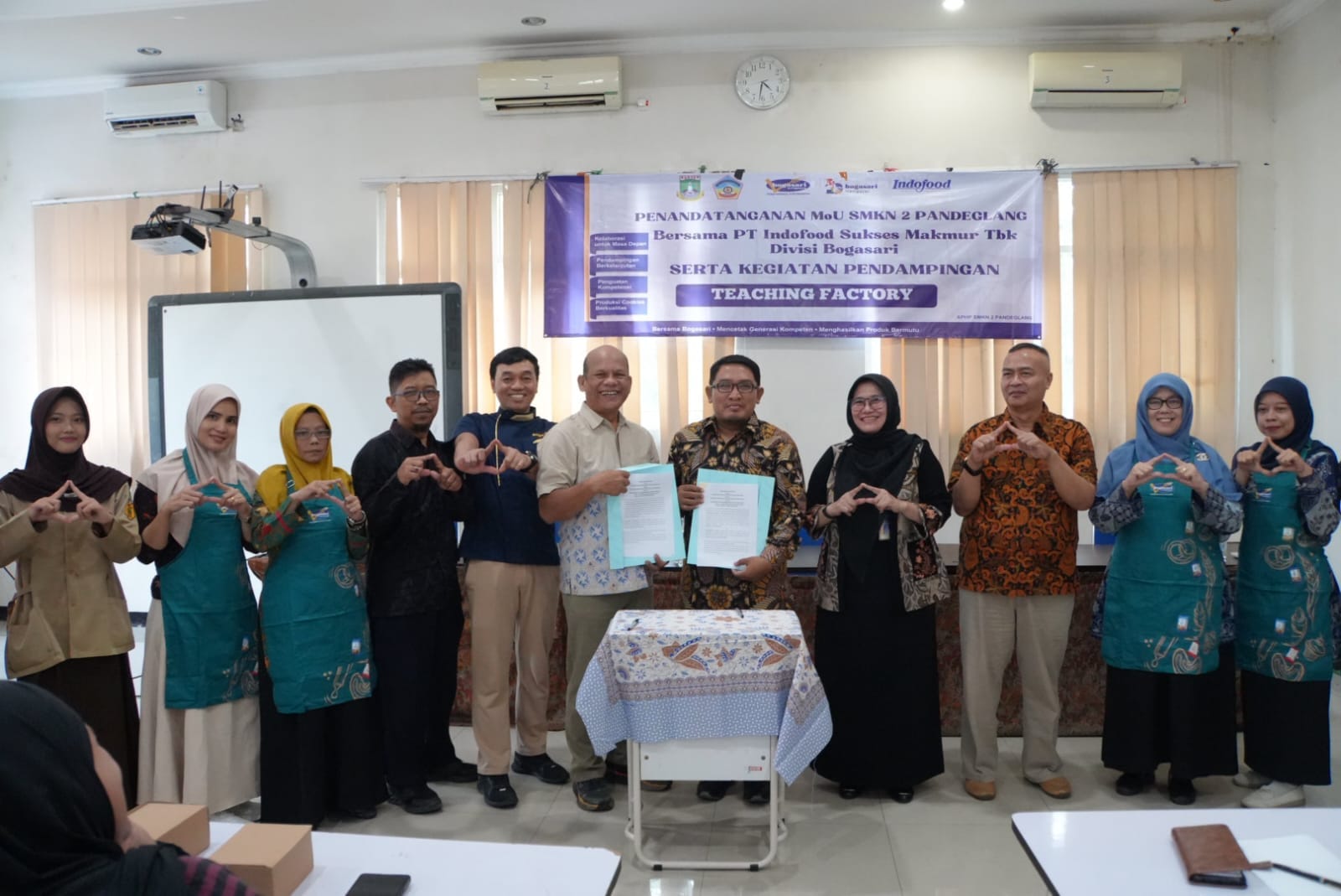 Cetak Pengusaha Muda, 'Bogasari Mengajar' Gandeng SMKN 2 Pandeglang