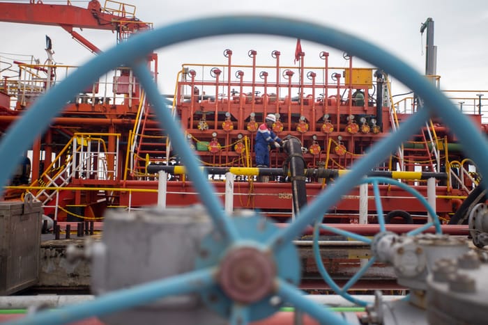 Ancaman Devisa di Balik Bebas Tarif Bioetanol