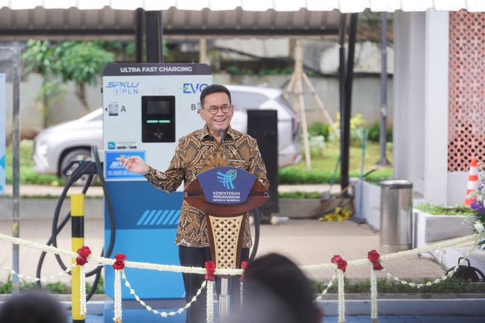Dukung Transisi Energi, Kemendag-PLN Resmikan Tiga Stasiun Isi Daya Mobil Listrik
