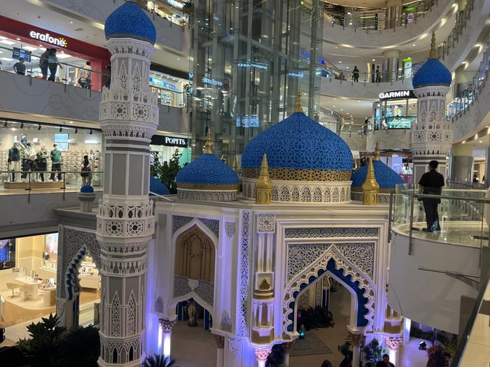 Meriahkan Momen Lebaran, Mal Berlomba Hadirkan Dekorasi Tematik hingga Diskon