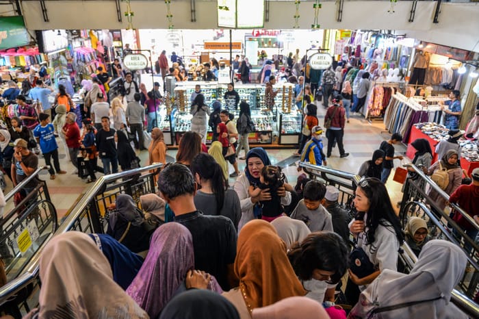 Ringkasan Eksekutif: Penuhi Komitmen, Selamatkan Perekonomian