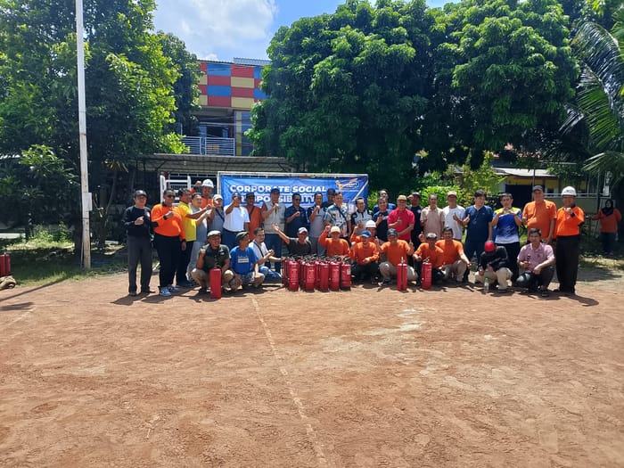 Bogasari Latih 40 Warga Atasi Kebakaran