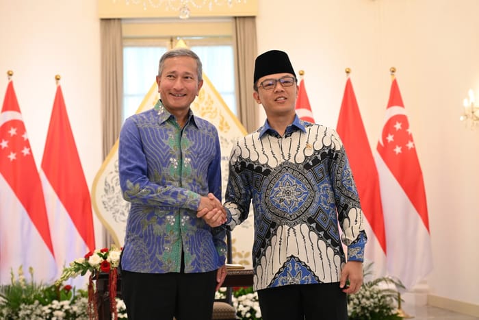 Indonesia - Singapura Perkuat Kerja Sama Berbagi Listrik hingga BBM