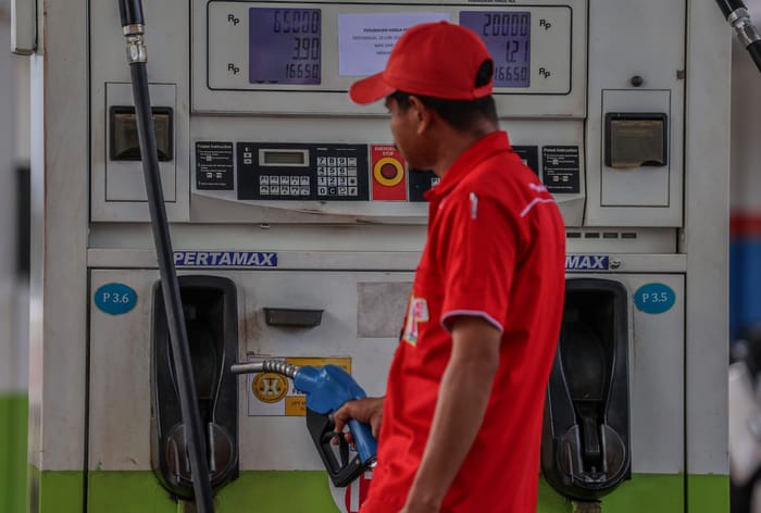 Harga BBM Nonsubsidi Naik, Saatnya  Reformasi Subsidi Energi