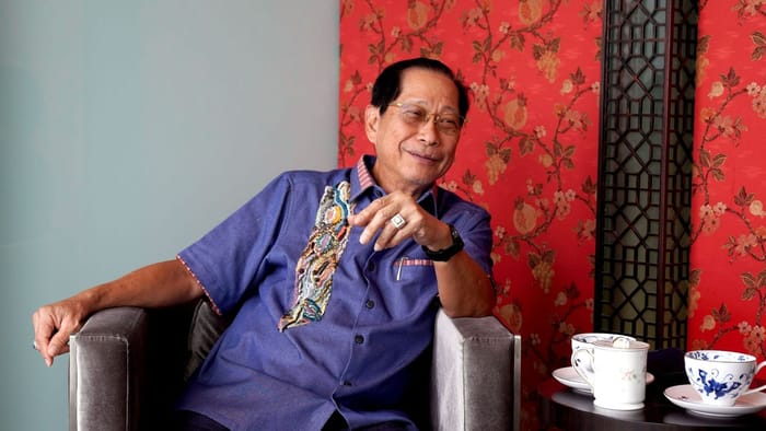 Strategi Navigasi Bisnis Melintasi 3 Krisis: Catatan Kepemimpinan Jahja Setiaatmadja