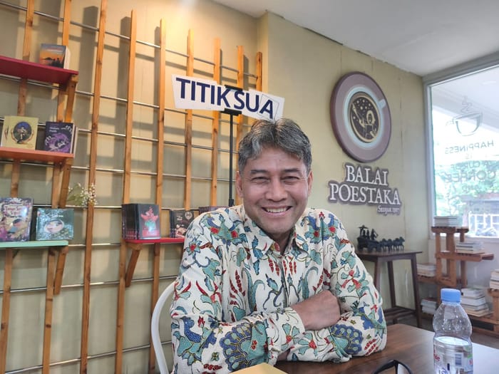 Achmad Fachrodji Hidupkan Balai Pustaka dengan Pantun