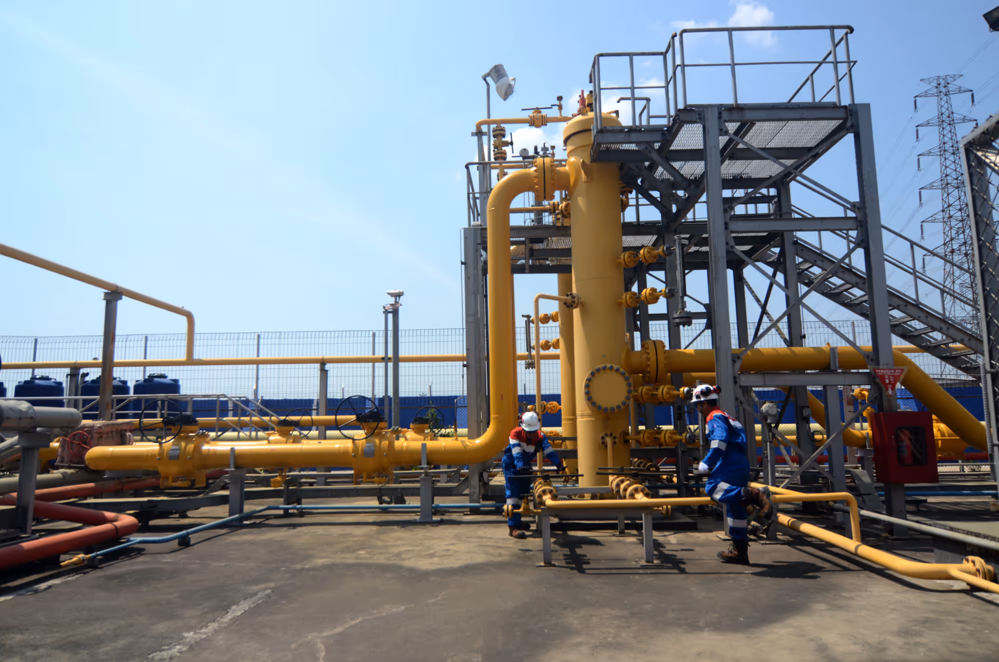 Energy Transition: Indonesia’s Natural Gas Powers Industry While Driving Export Revenues