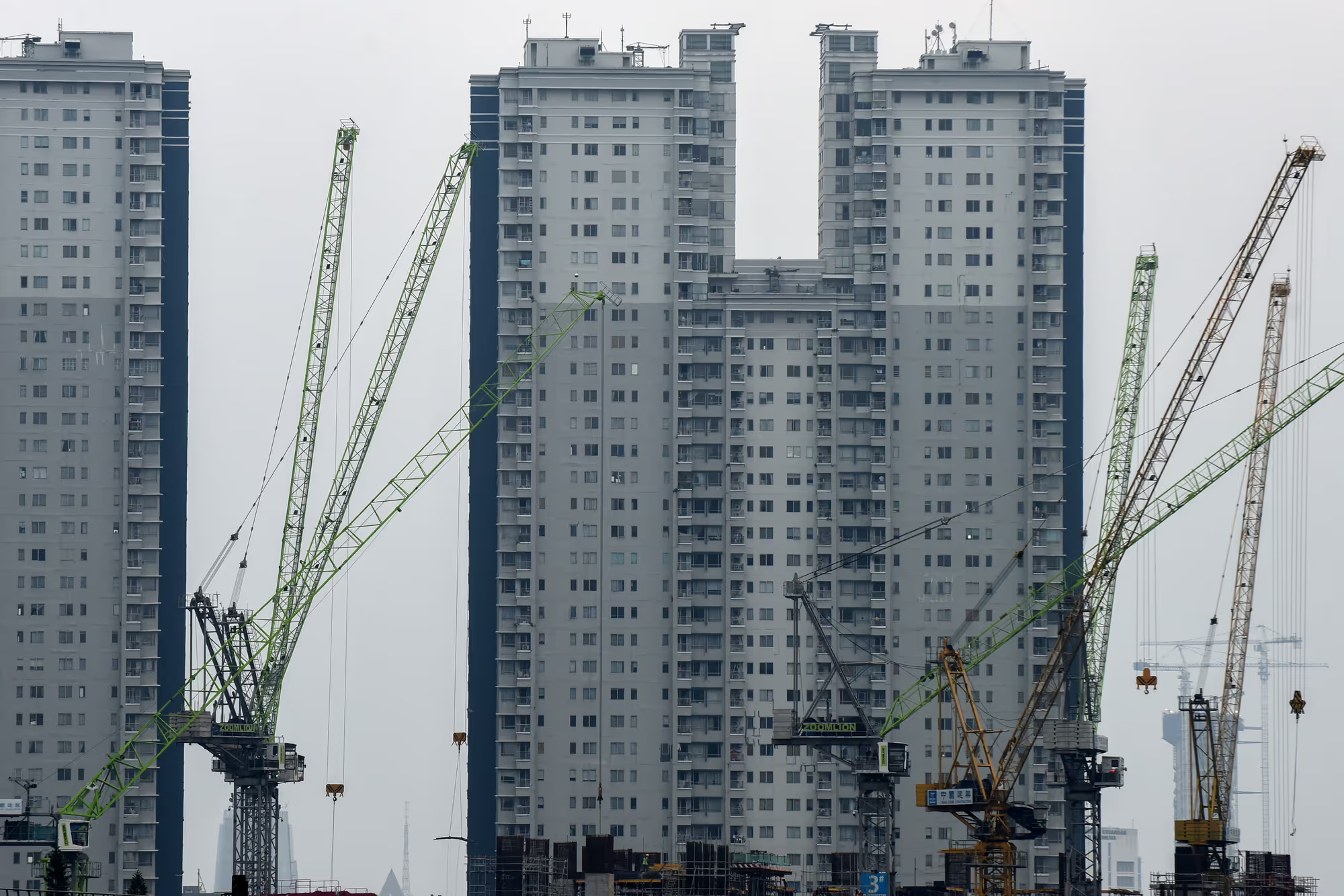 Indonesia Pins Hopes on Incentives to Keep Growth Alive