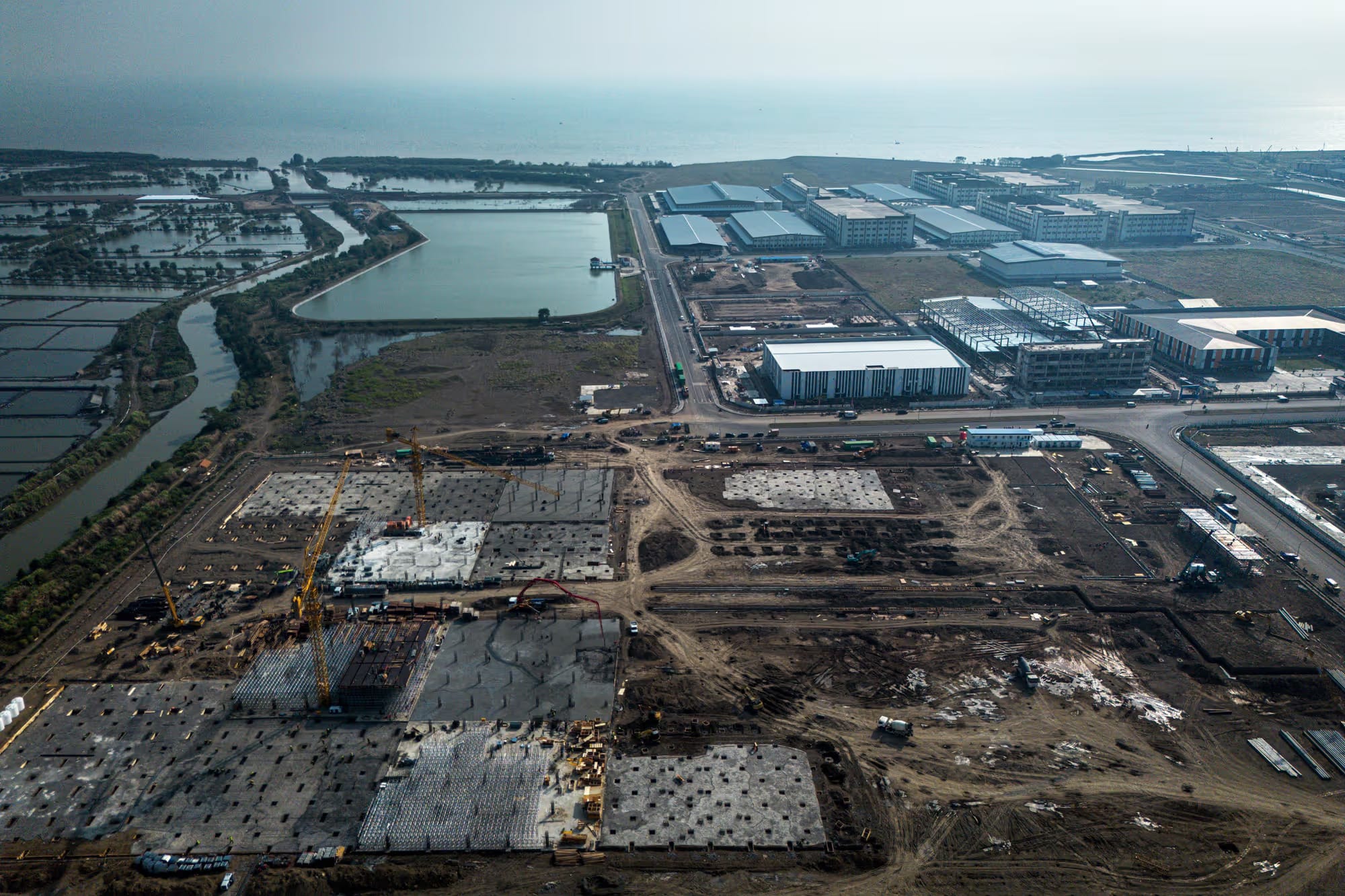 Rising Beyond Java: Provinces Driving Indonesia’s Regional Growth